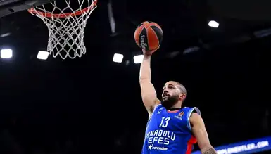 Anadolu Efes-Maccabi Maçı Riga'da Oynanacak
