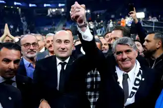 Beşiktaş'ta Adaylar Kucaklaştı!