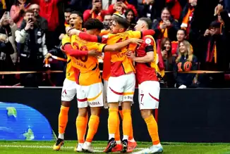 Galatasaray, Trabzonspor'u Yenip Liderliği Koruyacak mı?