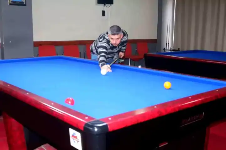 Afyon'da 3 Bant Bilardo Turnuvası Başladı