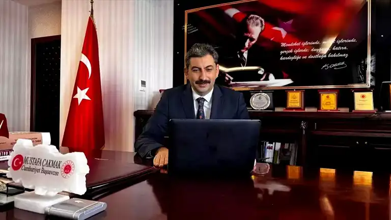 Başsavcı Çakmak, AA'nın 'Yılın Kareleri'ni Seçti