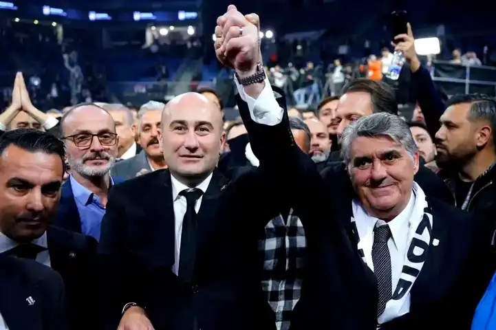 Beşiktaş'ta Adaylar Kucaklaştı!