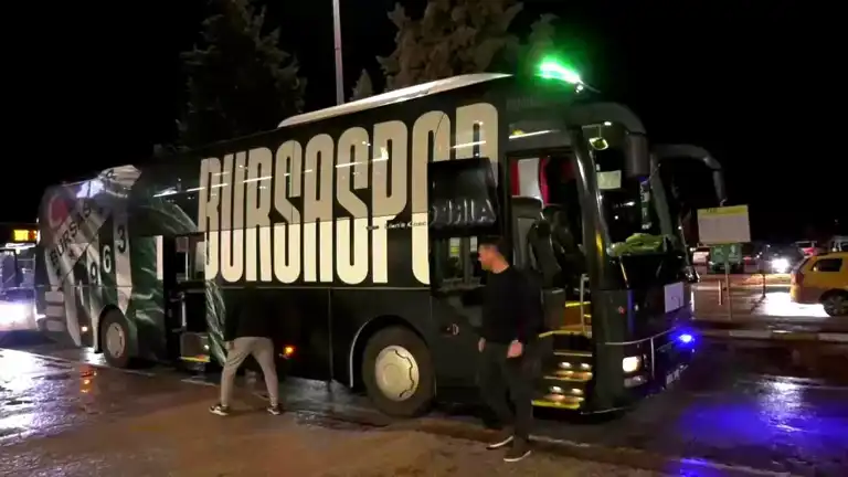 Bursaspor'a Muş'ta Saldırı: Taraftarlar Tepkili!