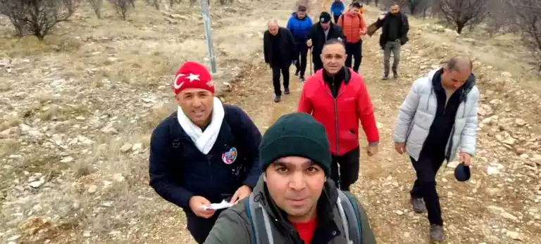 Dağcılar Sarıkamış Şehitlerini Anmak İçin Kervansaray Dağı'nda
