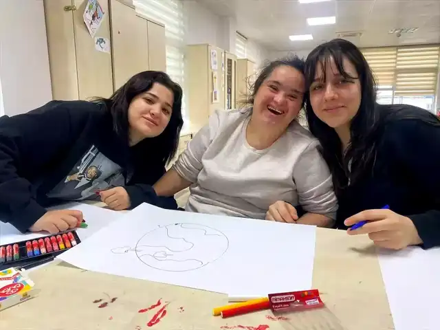 Muğla'da Engelliler Sanatla Buluşuyor