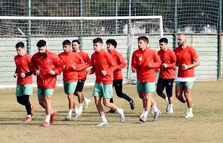 Karşıyaka'da Oyuncu Akını TFF'ye! Alacaklar İçin Başvuru Yağmuru