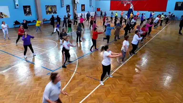 Menemen'de Ücretsiz Zumba Fırtınası!