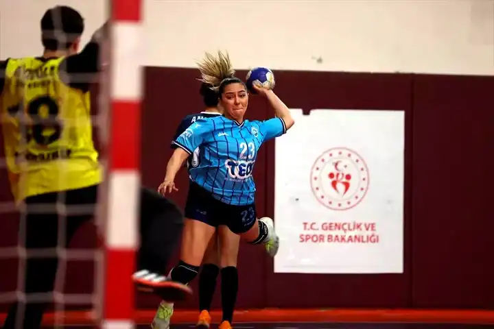 Ortahisar Belediyespor, Anadolu Üniversitesini Yendi!