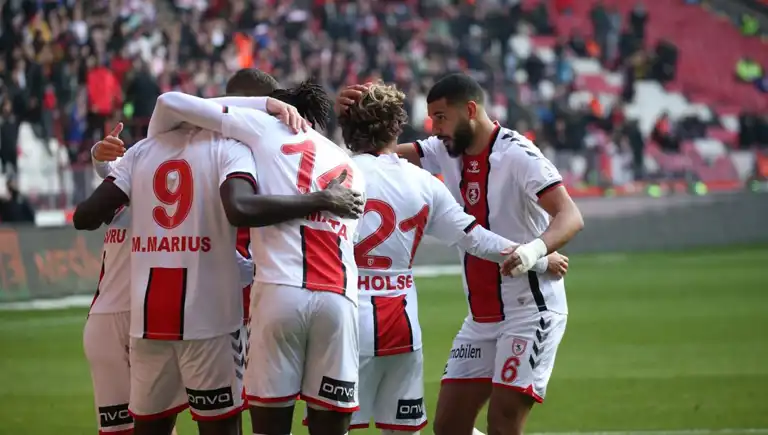 Süper Lig'de Net Ev Sahibi Zaferi: 4-0