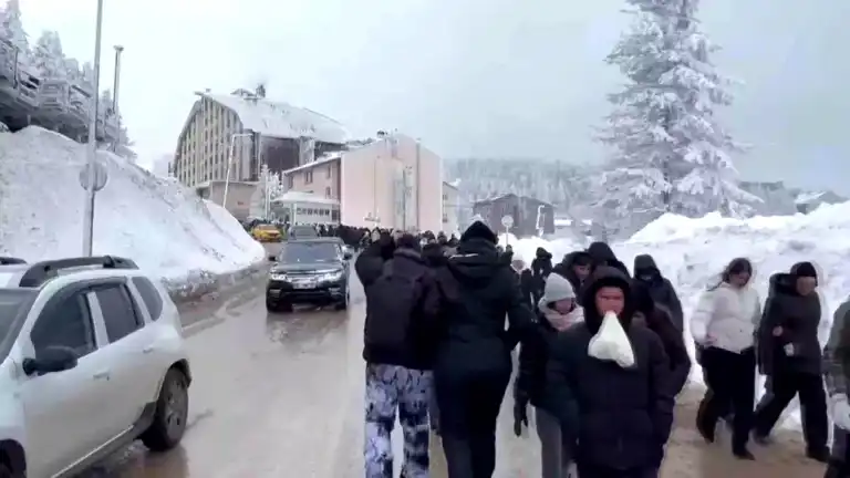 Uludağ'da Kış Turistleri Yoğunluğu!